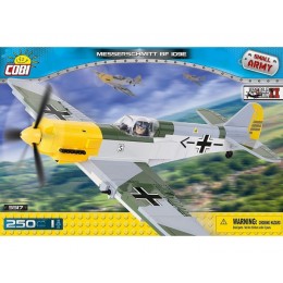 Истребитель Messerschmitt BF 109E. COBI 5517.